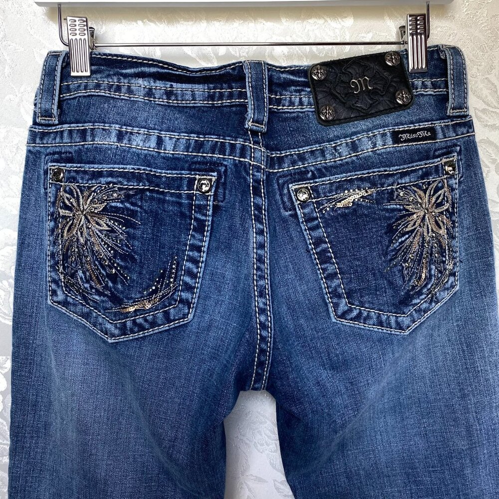 Miss Me Denim Blue Medium Wash Jeans Size 28 Low Rise Boot Cut JP5636B2
